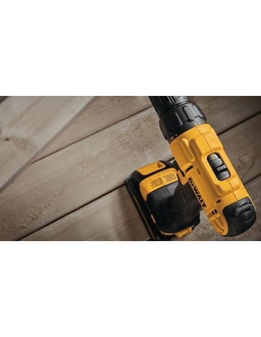 DEWALT TALADRO ATORNILLADOR XR 18V LI-ION 1,5AH DCD771S2-QW